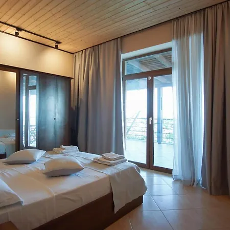 Seaside Duplex Stone Qeparo