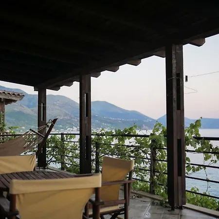 Villa Seaside Duplex Stone Qeparo