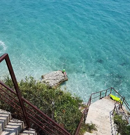 Seaside Duplex Stone