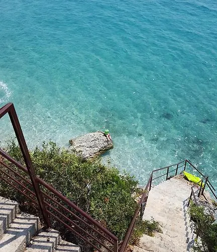 Seaside Duplex Stone